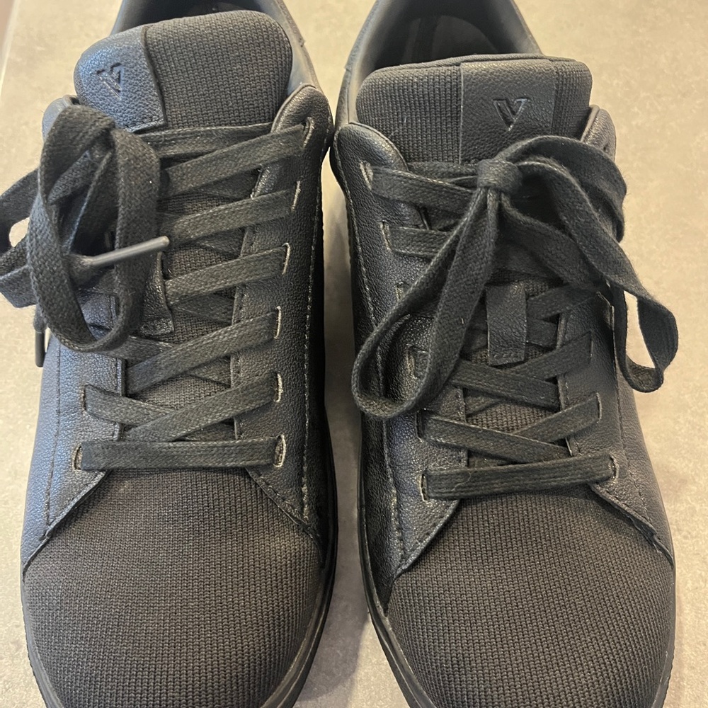 Soho Black Women’s Waterproof Sneakers